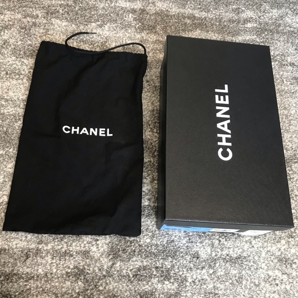 Authentic CHANEL velvet ballet flats - Picture 4 of 8